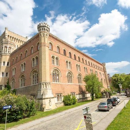 Vienna Hauptbahnhof Arsenal Apartments Bagian luar foto